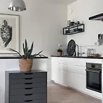 Stunning Penthouse In The City! Lejlighed