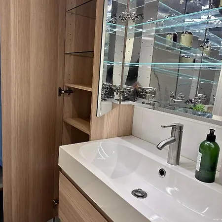 Stunning Penthouse In The City! Leilighet