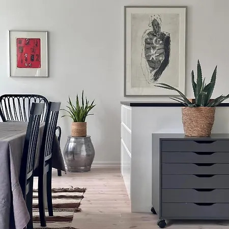 Stunning Penthouse In The City! 公寓 *